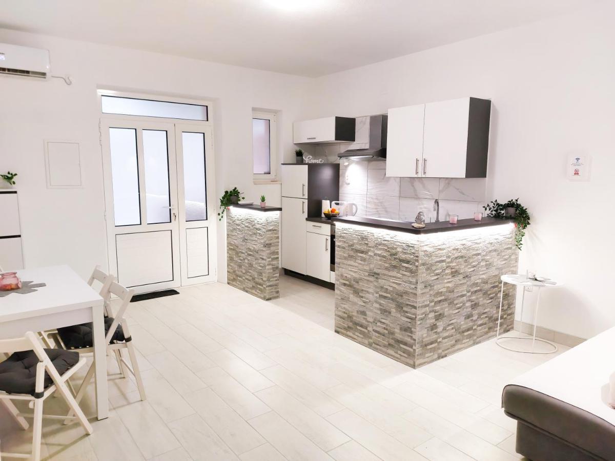 Apartment Bol - Sea, Sand And Happiness Extérieur photo