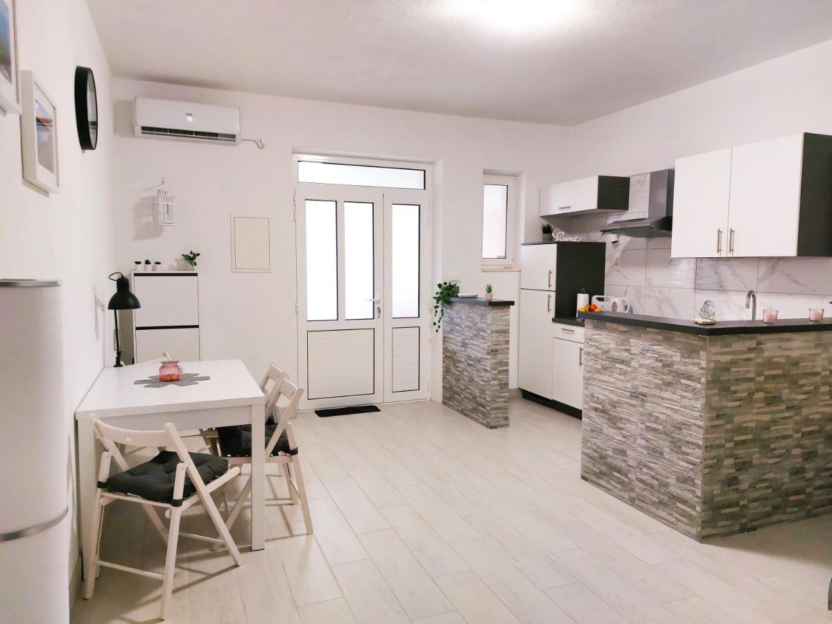 Apartment Bol - Sea, Sand And Happiness Extérieur photo
